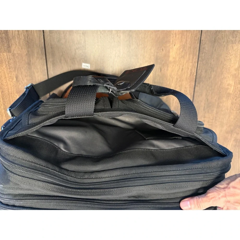 Tumi Alpha Black Ballistic Nylon Expandable Briefcase Laptop Bag‎ Travel Office